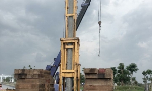 Ép cọc bê tông tải sắt